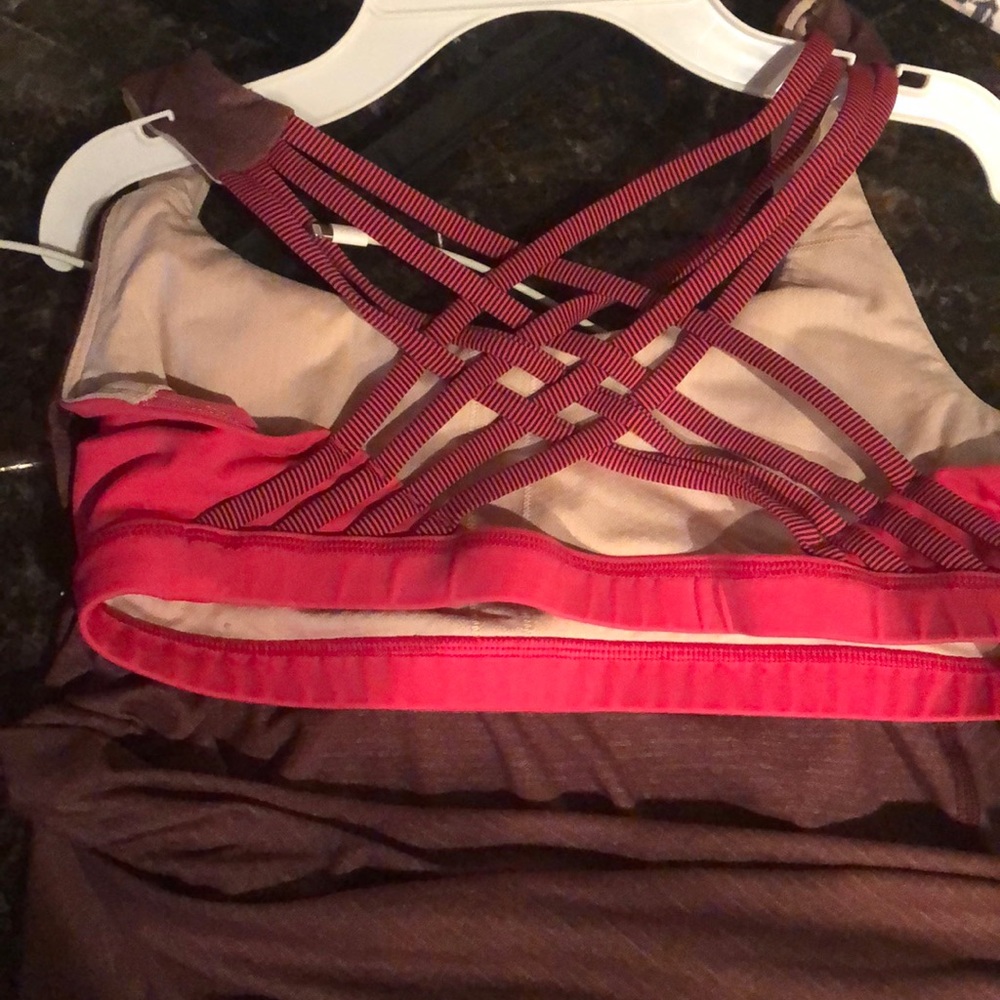 Lululemon tank with attached bra size 10